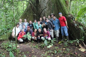 A group of teens led by two Aquarium staff hike in Costa Rica
